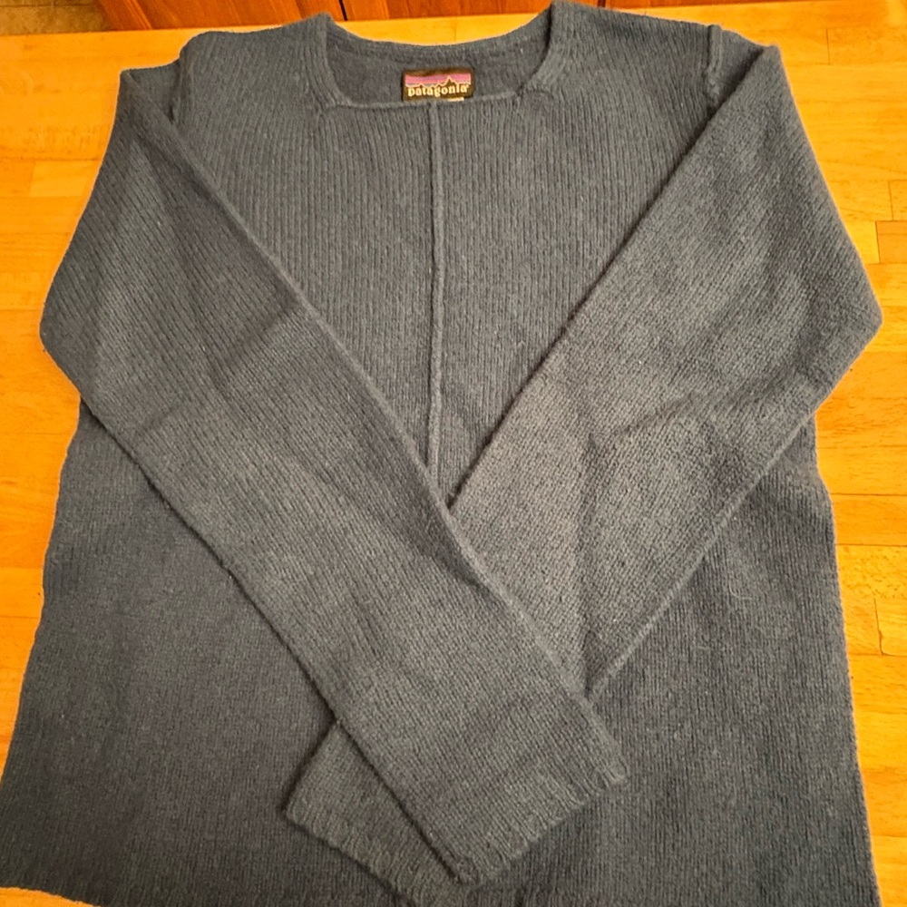Patagonia Women's Blue Wool Crew Neck Sweater
